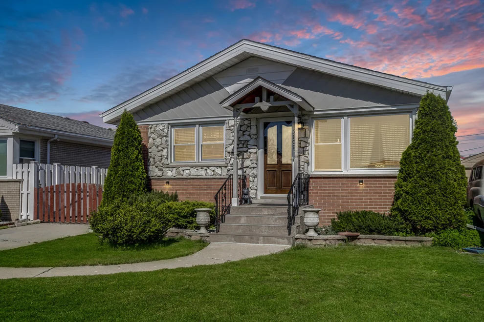 Unit for sale at 5109 N Oneida Avenue, Norridge, IL 60706