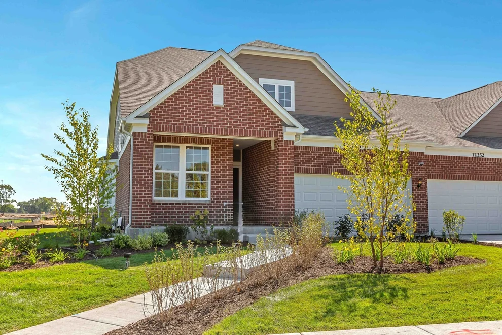 Unit for sale at 12465 Portrush Lane, Lemont, IL 60439