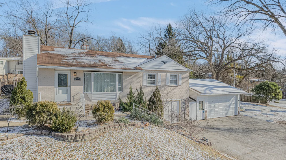 Unit for sale at 35049 N Edgewater Lane, Ingleside, IL 60041