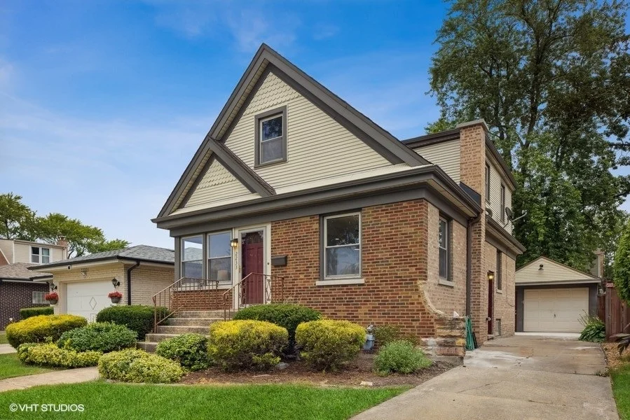 Unit for sale at 2233 N 77th Court, Elmwood Park, IL 60707