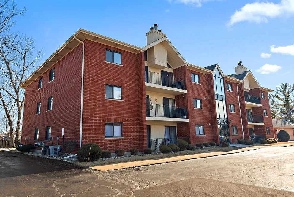Unit for sale at 18245 66th Court, Tinley Park, IL 60477