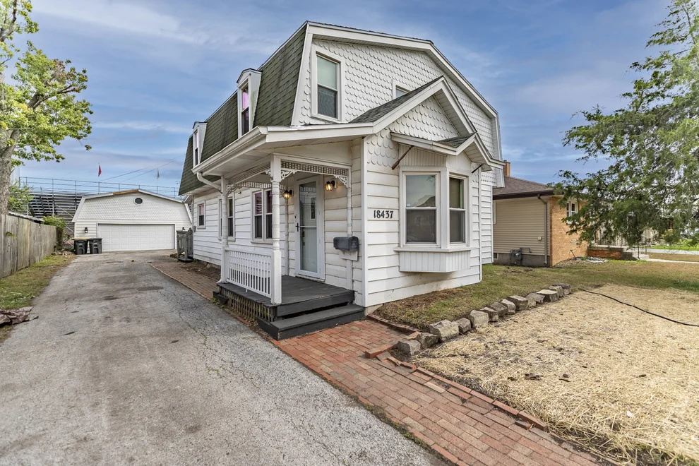 Unit for sale at 18437 Chicago Avenue, Lansing, IL 60438