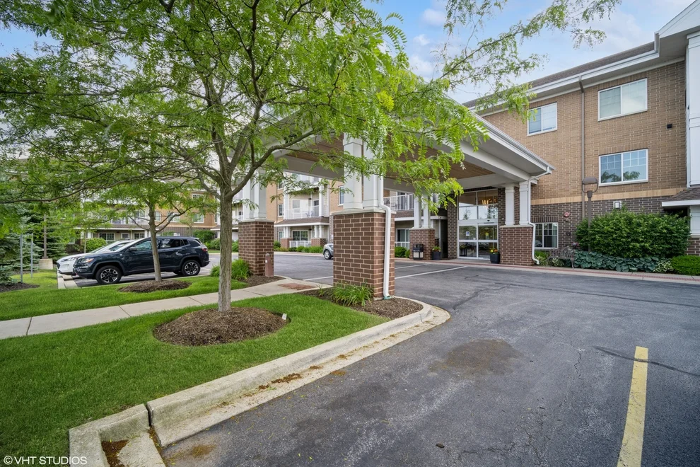 Unit for sale at 2220 Founders Drive, Northbrook, IL 60062