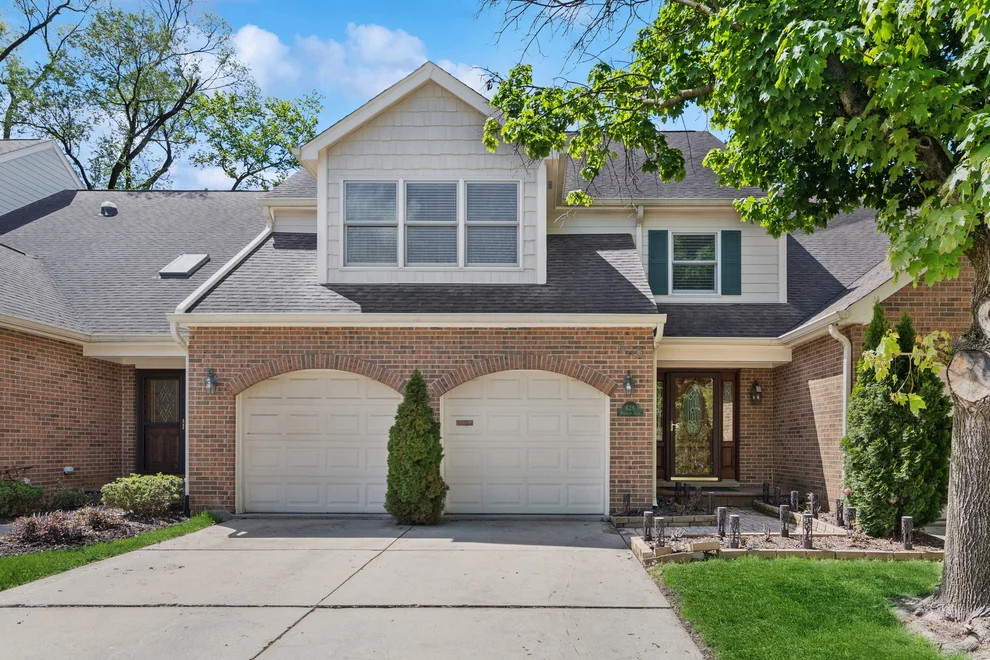 Unit for sale at 628 Windham Lane, Naperville, IL 60563