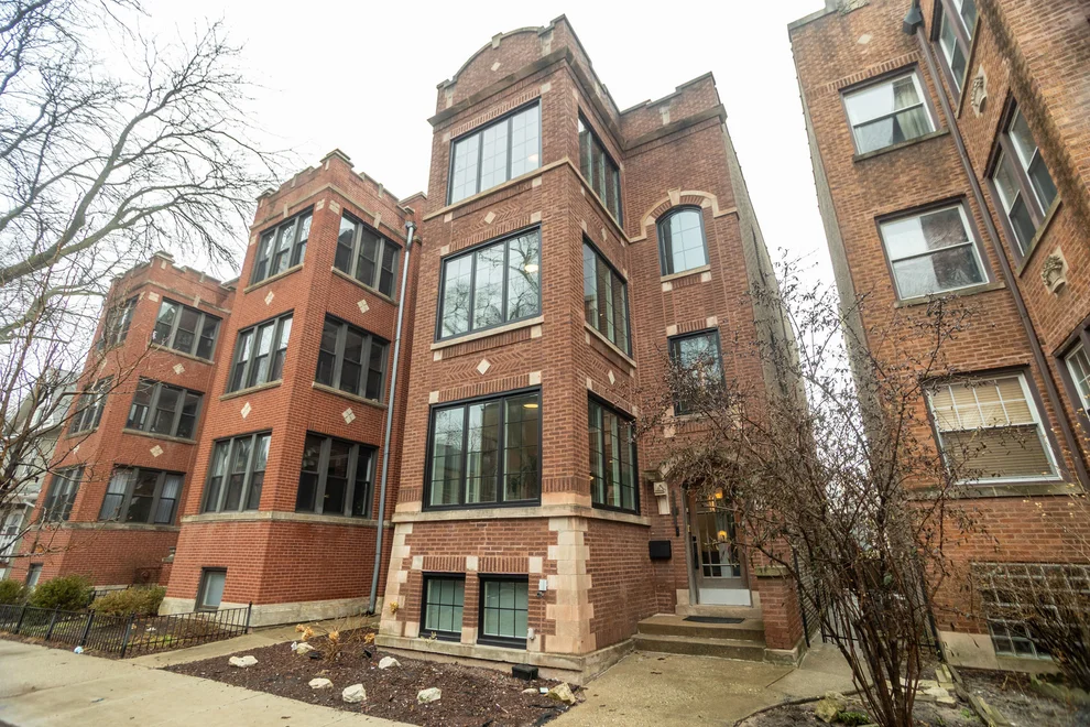 Unit for sale at 5643 N Glenwood Avenue, Chicago, IL 60660