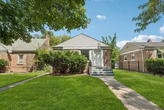 Unit for sale at 10145 S Bensley Avenue, Chicago, IL 60617