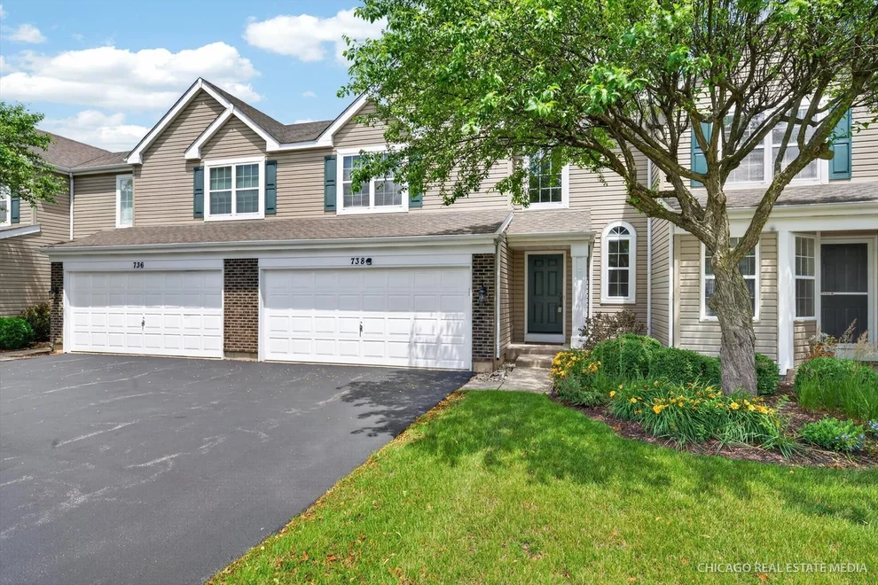 Unit for sale at 738 Silk Oak Lane, Crystal Lake, IL 60014