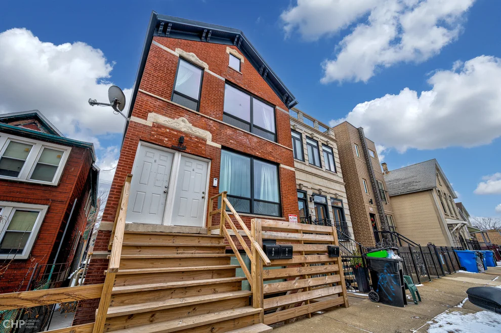 Unit for sale at 1716 S Clinton Street, Chicago, IL 60616