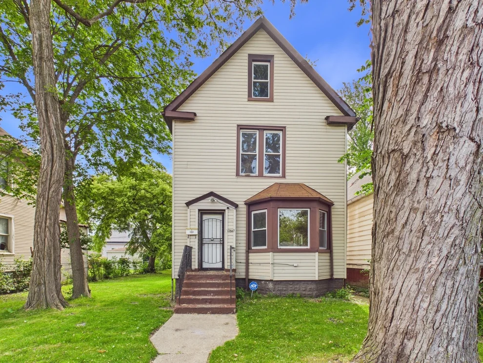 Unit for sale at 12047 S Michigan Avenue, Chicago, IL 60628