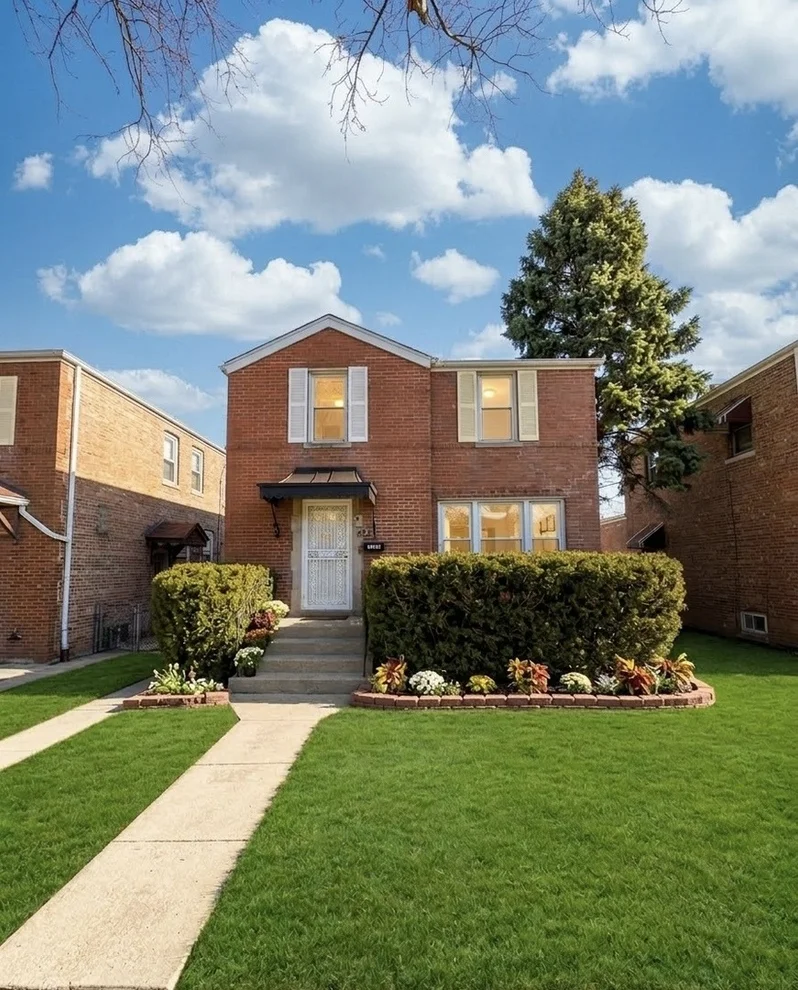 Unit for sale at 3338 W 83RD Place, Chicago, IL 60652