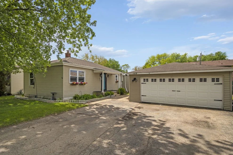 Unit for sale at 159 Josephine Avenue, South Elgin, IL 60177
