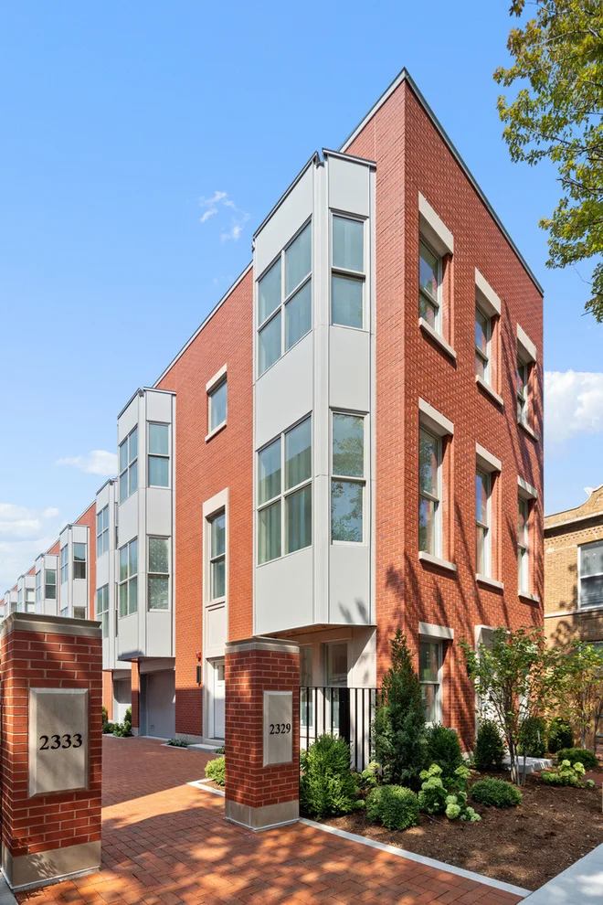 Unit for sale at 2329 N Cambridge Avenue, Chicago, IL 60614