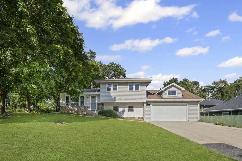 Unit for sale at 29W276 Bolles Avenue, West Chicago, IL 60185