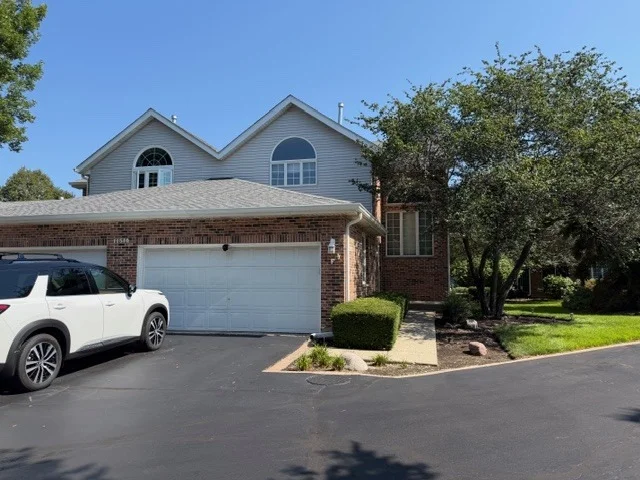 Unit for sale at 11510 Algonquin Road, Huntley, IL 60142