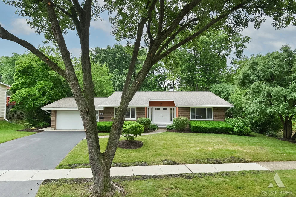 Unit for sale at 2603 Jackson Drive, Woodridge, IL 60517