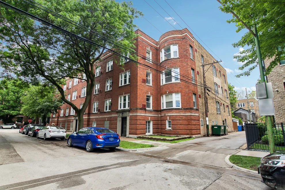Unit for sale at 1946 W PATTERSON Avenue, Chicago, IL 60613