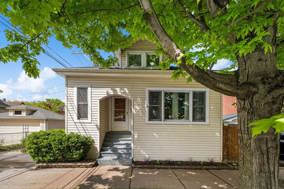 Unit for sale at 3348 N Keeler Avenue, Chicago, IL 60641