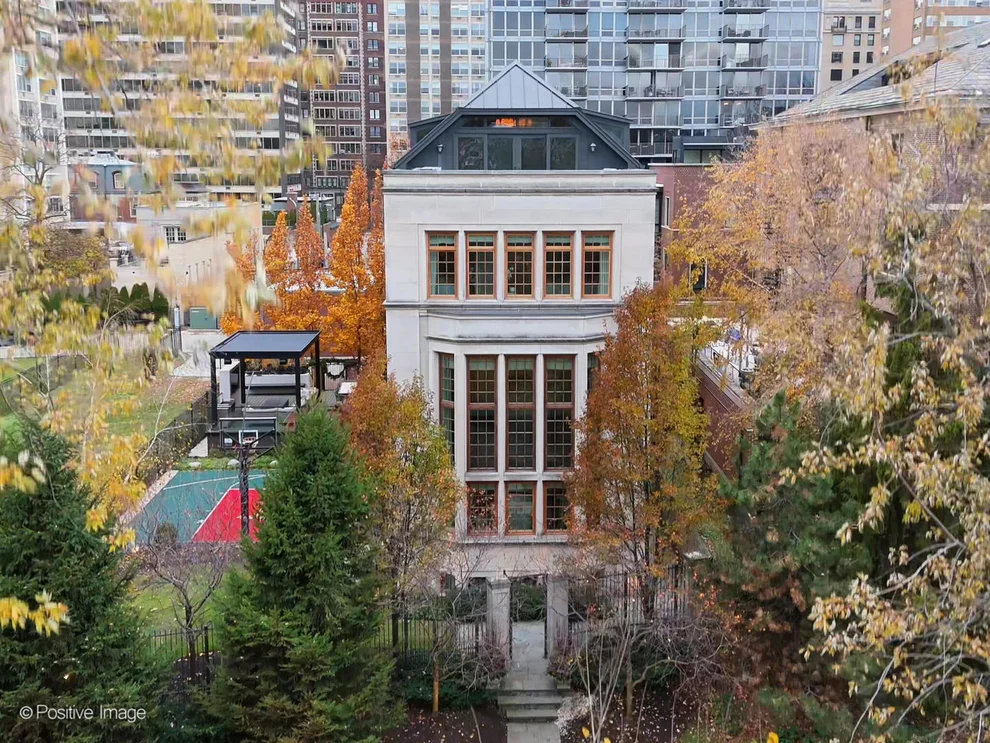 Unit for sale at 3024 N Lake Shore Drive, Chicago, IL 60657