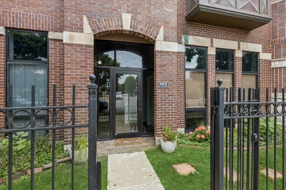 Unit for sale at 523 N Racine Avenue, Chicago, IL 60642