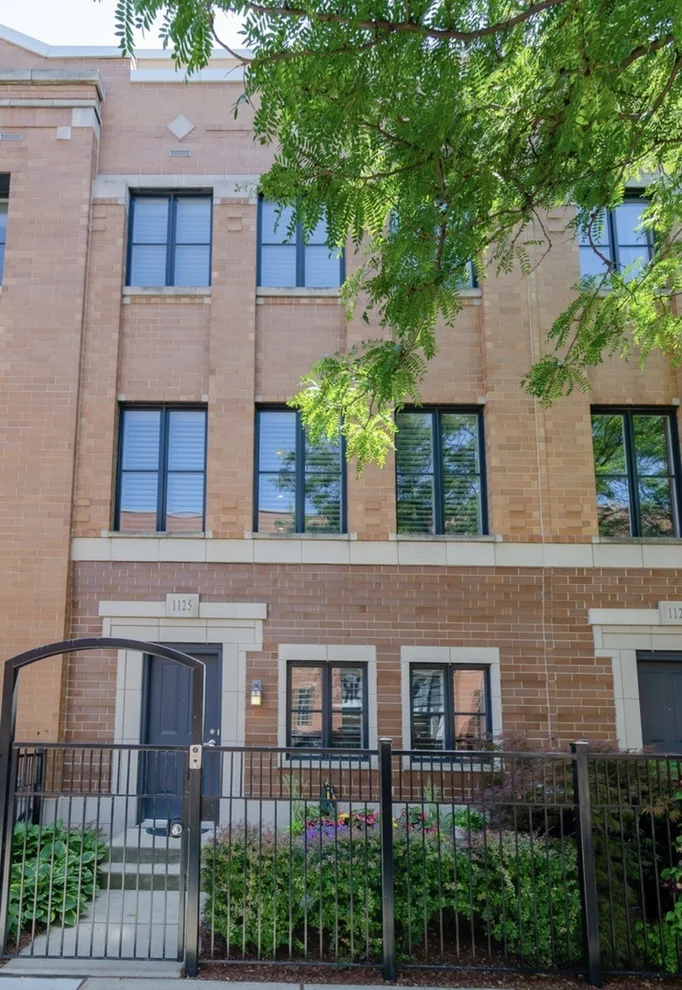 Unit for sale at 1125 W Monroe Street, Chicago, IL 60607
