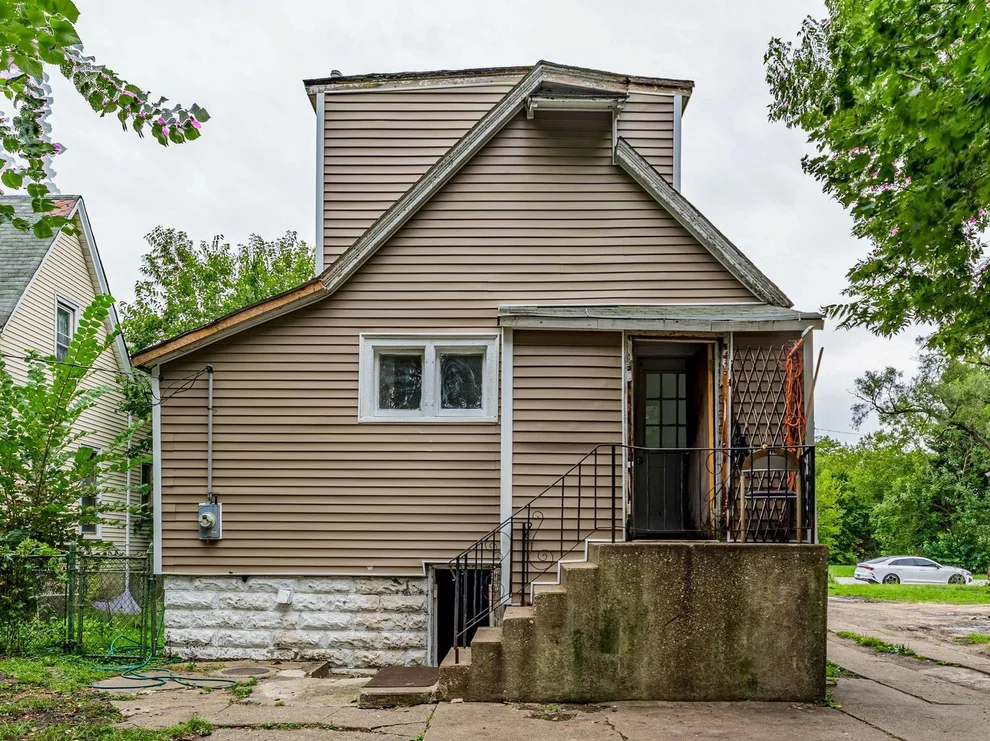 Unit for sale at 11548 S State Street, Chicago, IL 60628
