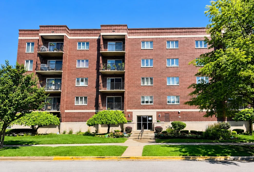 Unit for sale at 1330 Perry Street, Des Plaines, IL 60016