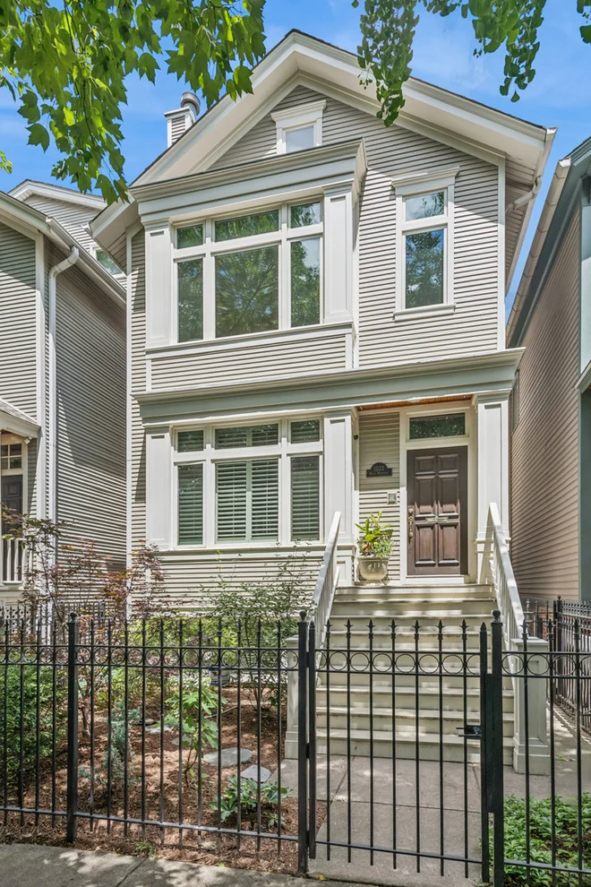 Unit for sale at 1032 W Montana Street, Chicago, IL 60614