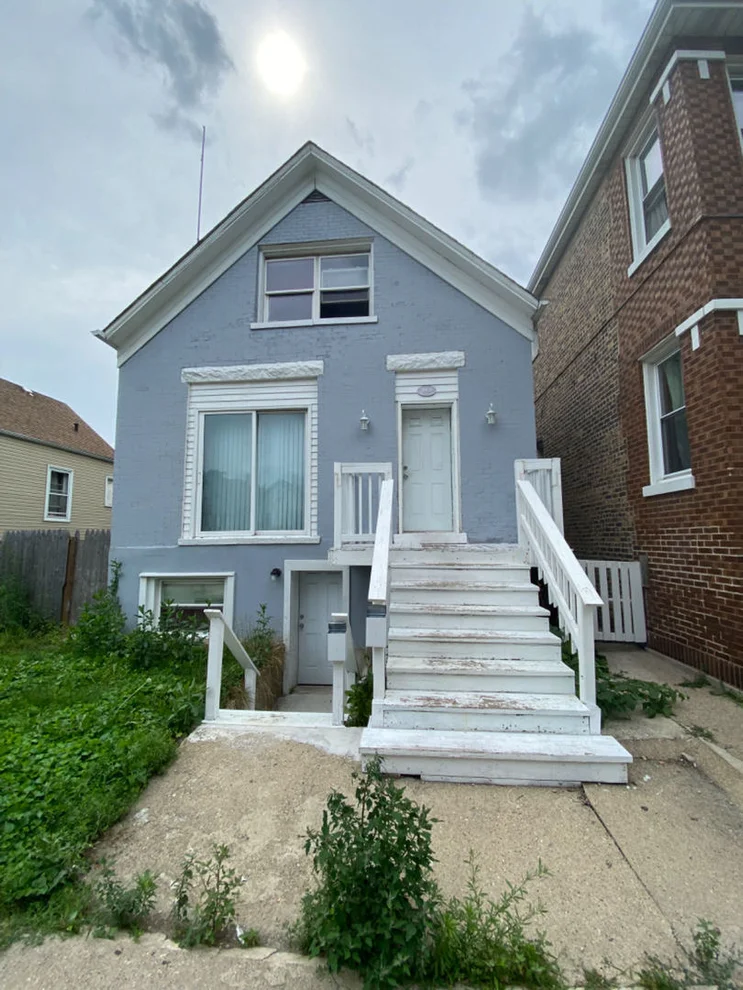 Unit for sale at 3806 S Wolcott Avenue, Chicago, IL 60609