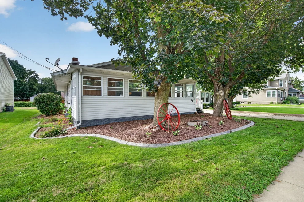 Unit for sale at 181 S Main Street, Seneca, IL 61360