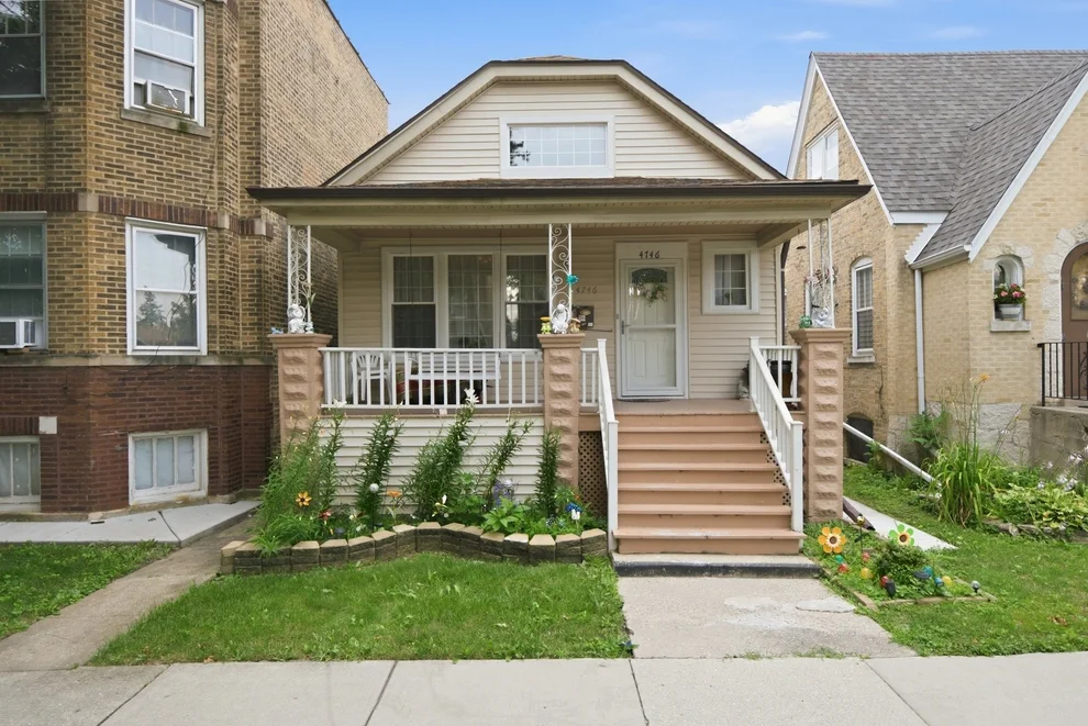 Unit for sale at 4746 N Karlov Avenue, Chicago, IL 60630