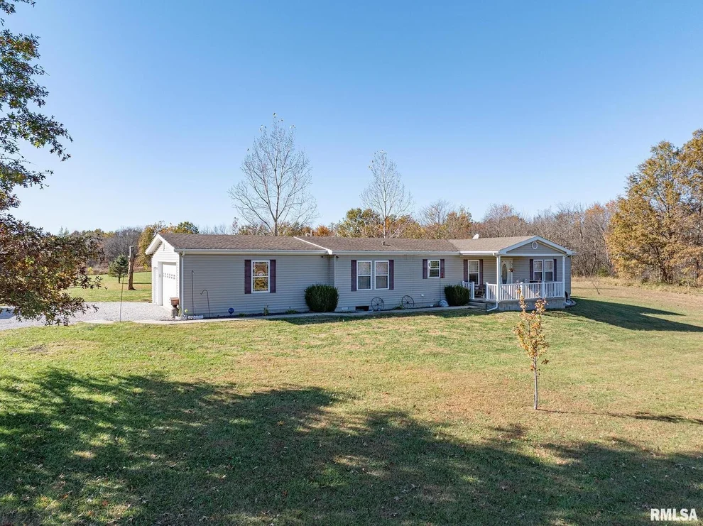Unit for sale at 3221 NORTON Road, Sandoval, IL 62882