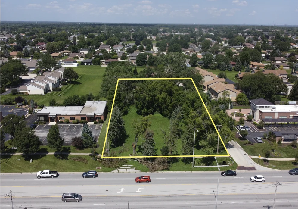 Unit for sale at 7706 W 159th Street, Orland Park, IL 60462