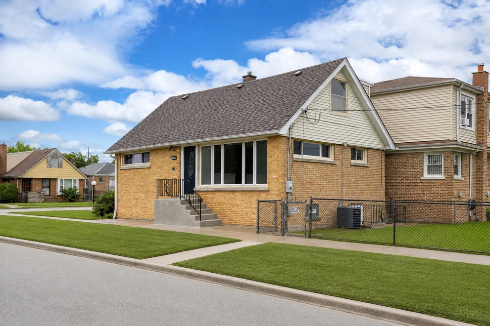 Unit for sale at 9700 S Princeton Avenue, Chicago, IL 60628