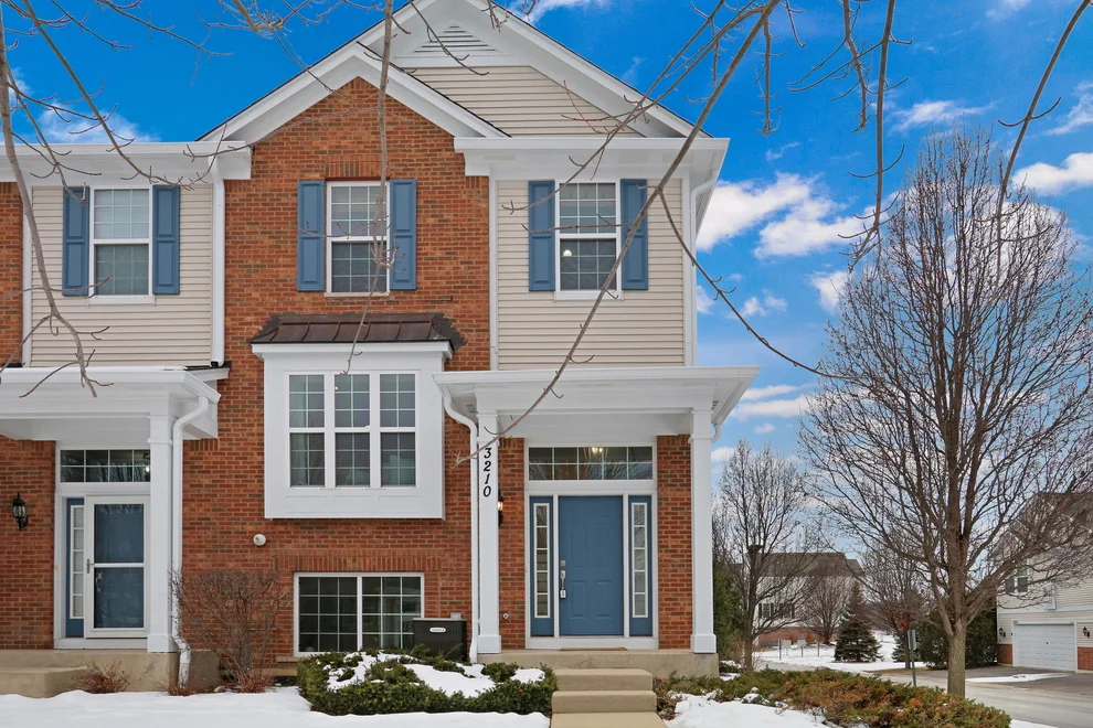 Unit for sale at 3210 Neubauer Circle, Lindenhurst, IL 60046