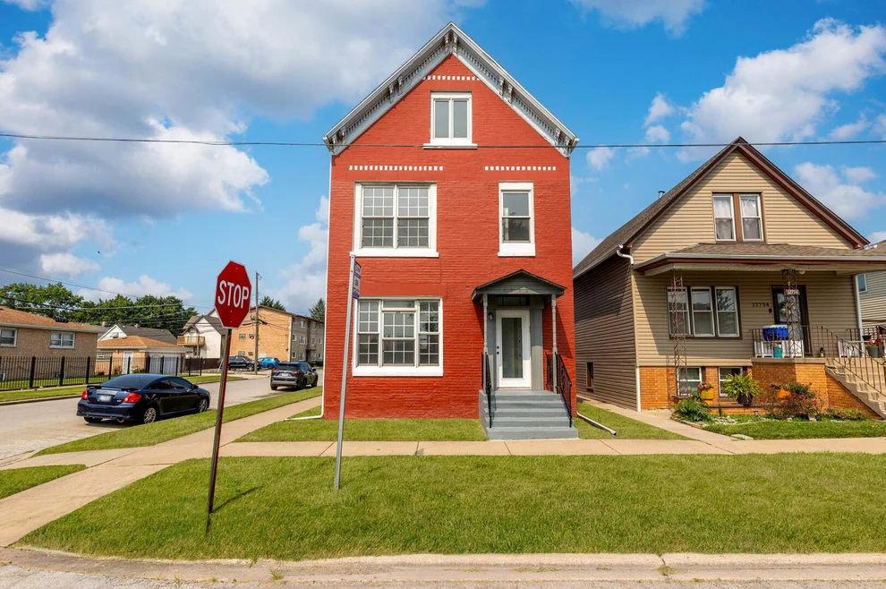 Unit for sale at 12758 Wood Street, Blue Island, IL 60406