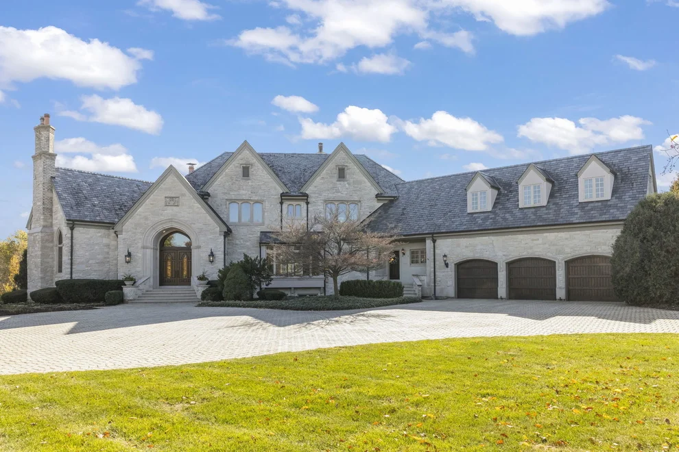 Unit for sale at 24w141 Hobson Road, Naperville, IL 60540