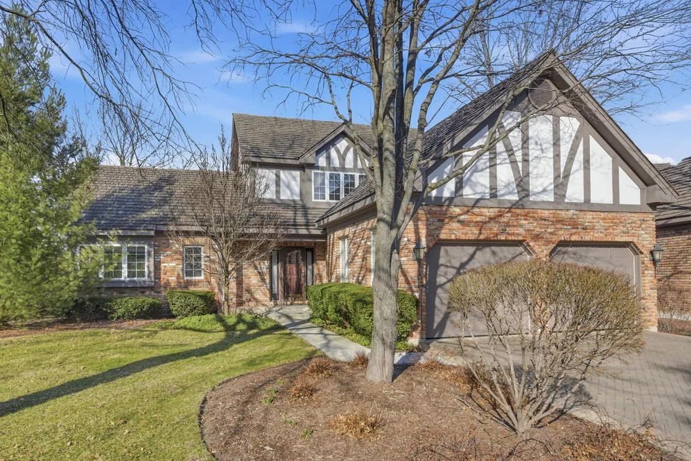 Unit for sale at 26 Lake Ridge Club Drive, Burr Ridge, IL 60527