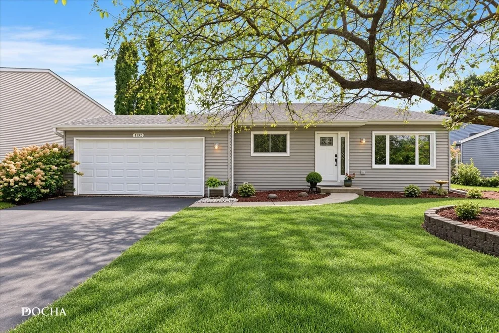 Unit for sale at 1132 Wishing Well Lane, Naperville, IL 60564