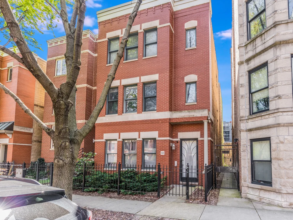 Unit for sale at 1335 W Fillmore Street, Chicago, IL 60607