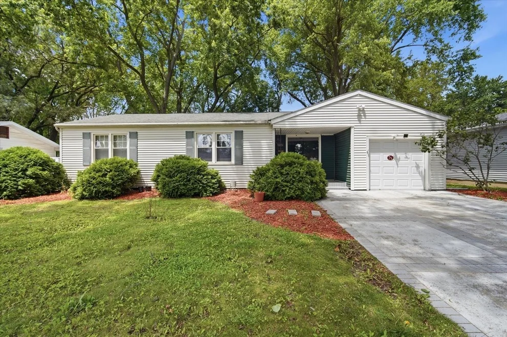 Unit for sale at 1824 E Lafayette Street, Bloomington, IL 61701