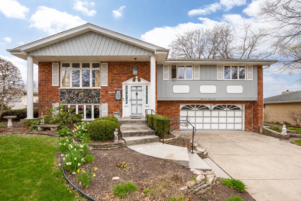 Unit for sale at 8537 Walnut Avenue, Orland Park, IL 60462