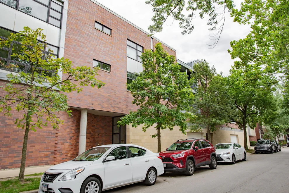 Unit for sale at 3741 N WOLCOTT Avenue, Chicago, IL 60613