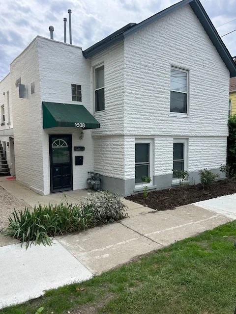 Unit for sale at 1608 Greenleaf Street, Evanston, IL 60202