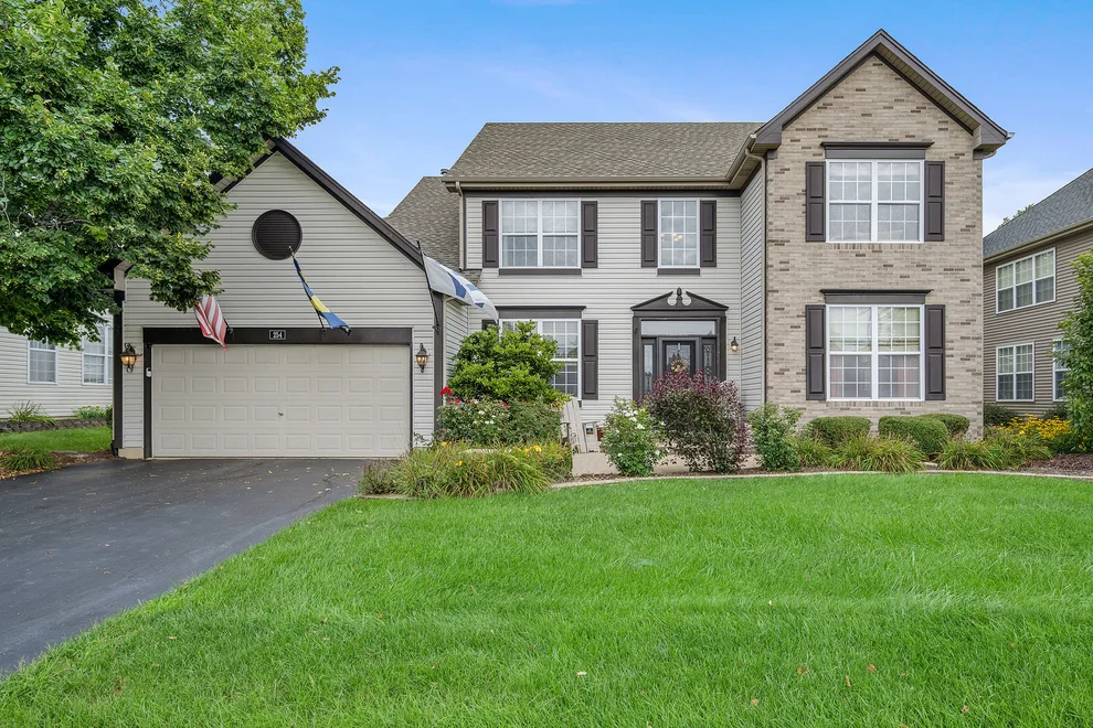 Unit for sale at 254 E Park Avenue, Sugar Grove, IL 60554