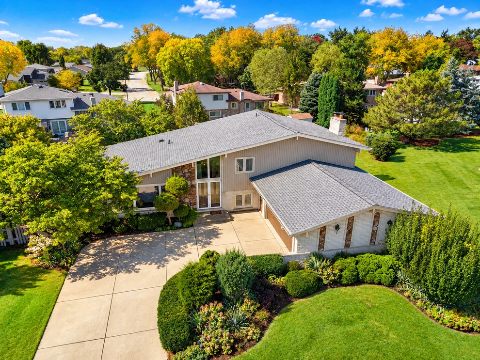 Unit for sale at 7818 Del Court, Darien, IL 60561