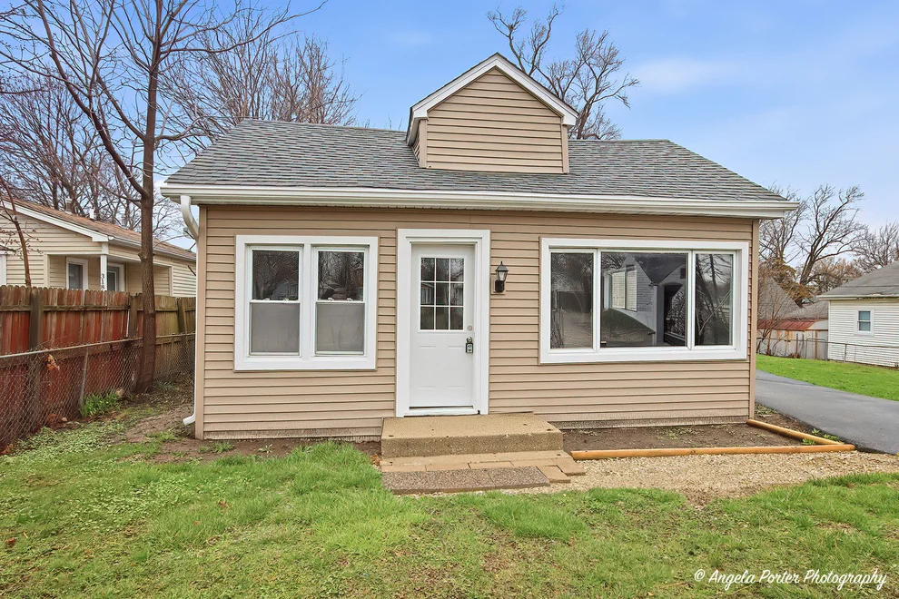 Unit for sale at 320 E WASHINGTON Street, Round Lake Park, IL 60073