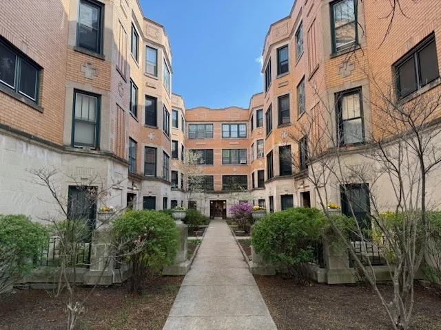 Unit for sale at 1217 W GRANVILLE Avenue, Chicago, IL 60660