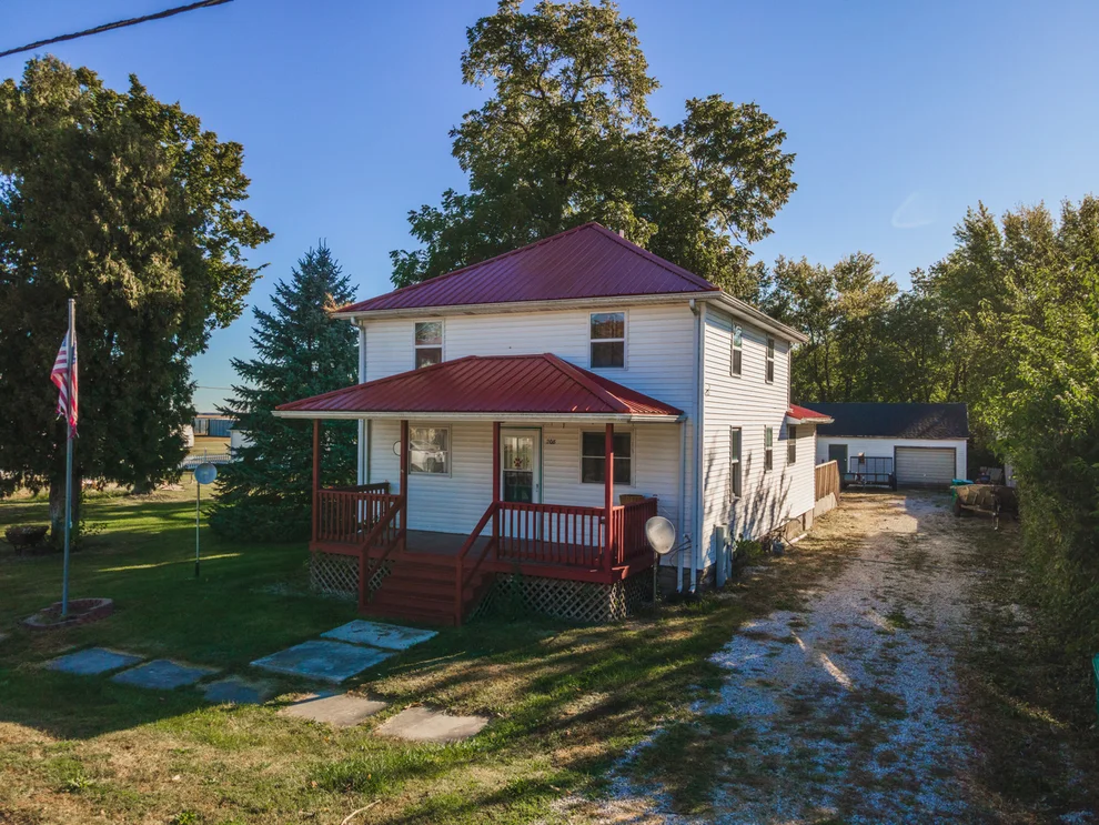 Unit for sale at 208 N Main Street, Dana, IL 61321