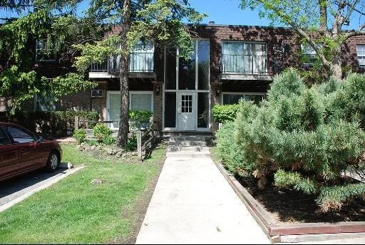Unit for sale at 725 GROVE Drive, BUFFALO GROVE, IL 60089