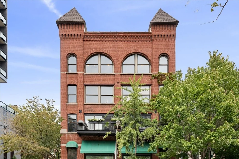 Unit for sale at 368 W Huron Street, Chicago, IL 60654